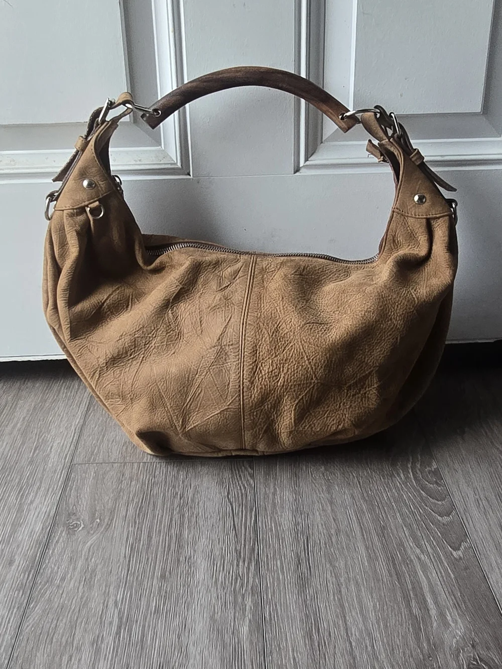 Classic Tan Leather Hobo Bag – Soft Slouchy Shoulder Tote